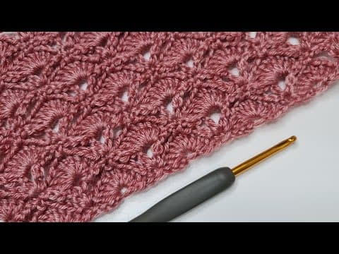 How to crochet the Fan & V-Stitch | Easy 4-row repeat pattern for beginners | Crafting with Beth