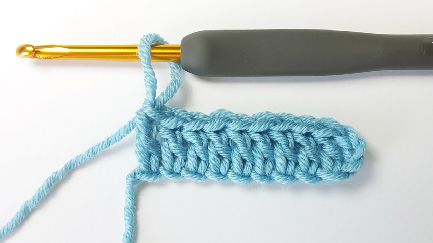 Image of a completed double crochet stitch